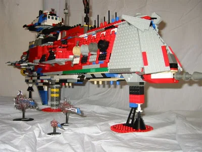 a4.bp.blogspot.com__Jk7ccvUNrDg_SfFDeSSfIgI_AAAAAAAAAM4_44IKZXtVYQE_s400_Lego_ship_010.webp
