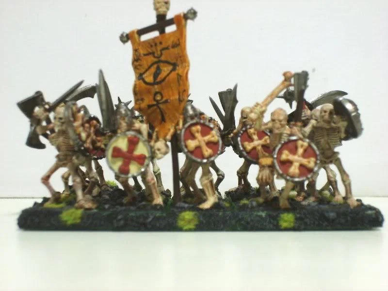 ai229.photobucket.com_albums_ee293_draven34_SkeletonWarriors_small.webp