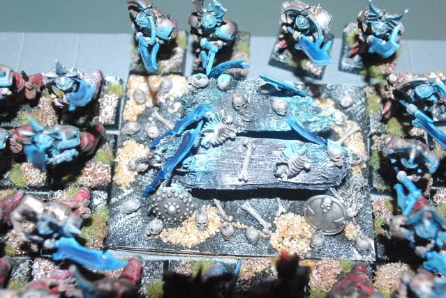 ai271.photobucket.com_albums_jj137_kissy_2008_Warhammer_20VC_20Army_DSC_0434.webp