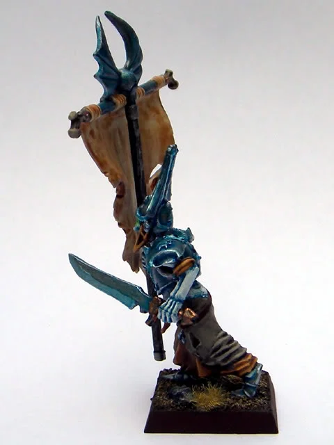 ai438.photobucket.com_albums_qq104_norrmahl_GGstdbearer04.webp