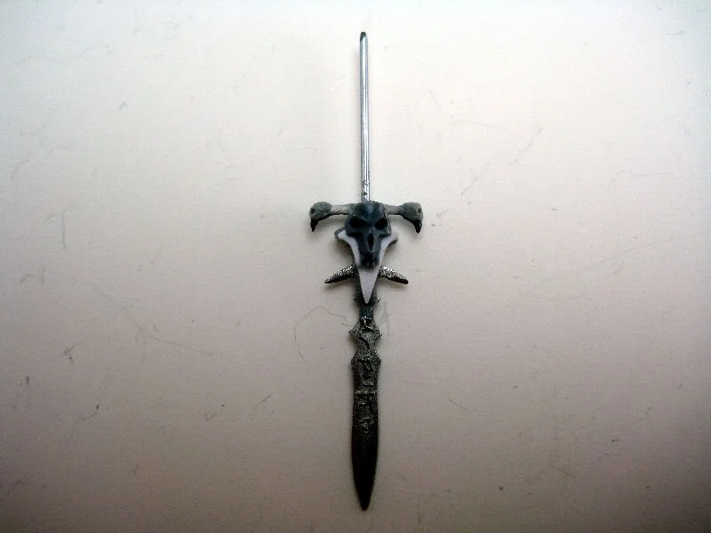 ai452.photobucket.com_albums_qq247_ogretaku_frostmournewip2.webp