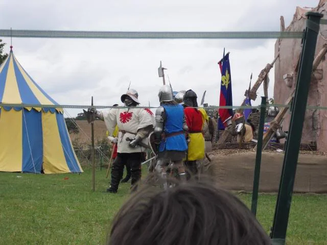 ai527.photobucket.com_albums_cc355_danglokta_064.webp