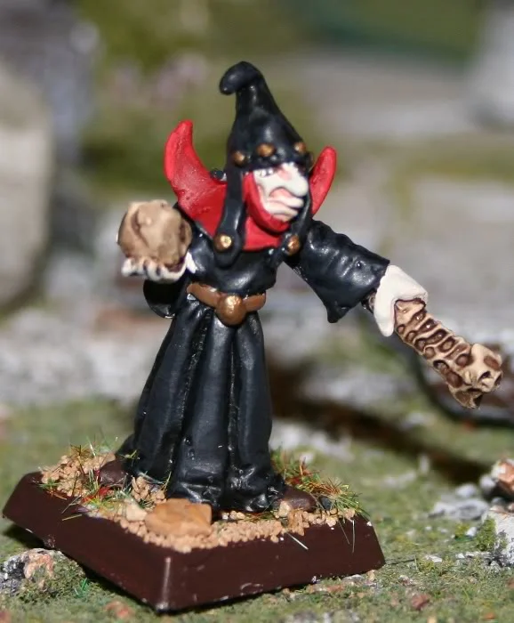 ai649.photobucket.com_albums_uu220_vannahscreations_Dragon_20Legion_021011oldnecromancer.webp