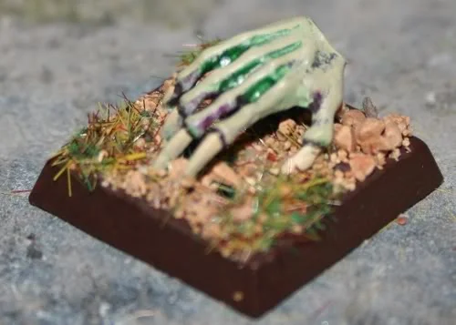 ai649.photobucket.com_albums_uu220_vannahscreations_Dragon_20Legion_040112zombie6.webp
