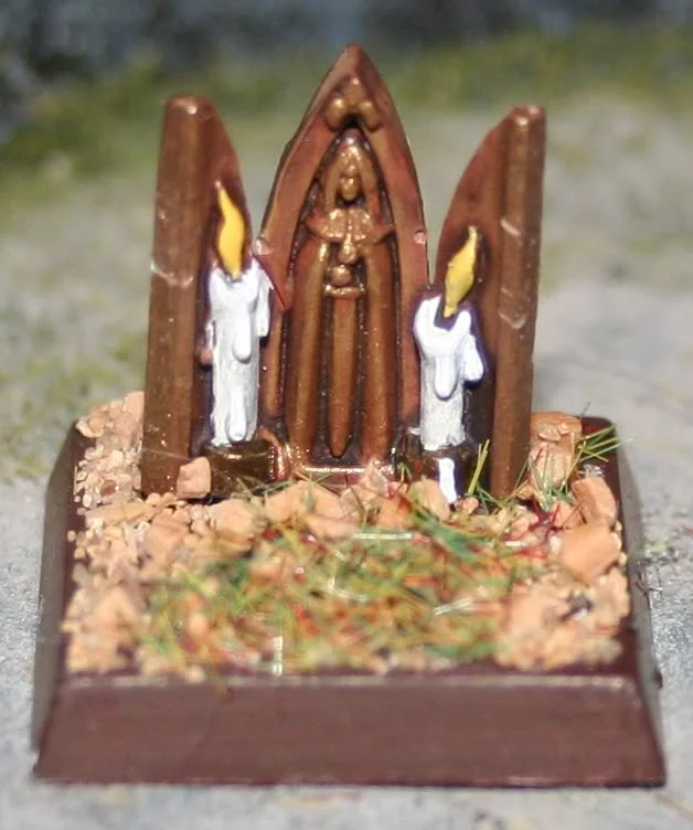 ai649.photobucket.com_albums_uu220_vannahscreations_Dragon_20Legion_041512bretonnianshrine.webp
