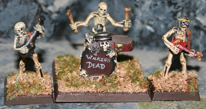 ai649.photobucket.com_albums_uu220_vannahscreations_Dragon_20Legion_91811walkingdead.webp