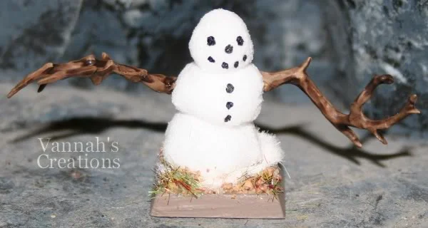 ai649.photobucket.com_albums_uu220_vannahscreations_Reaper_20minis_20and_20others_120711snowman.webp