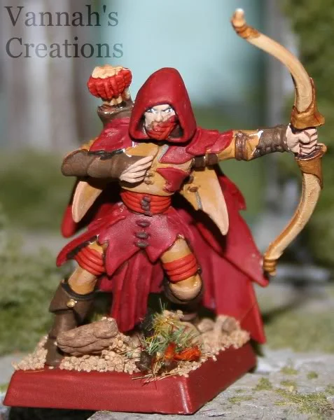 ai649.photobucket.com_albums_uu220_vannahscreations_The_20blood_20moon_032011gladeguard.webp