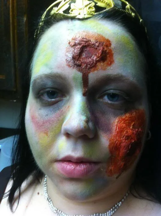 ai649.photobucket.com_albums_uu220_vannahscreations_V_zombie2.webp