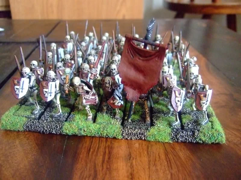 ai97.photobucket.com_albums_l233_SethDrallitoc_Miniatures_movetray003.webp