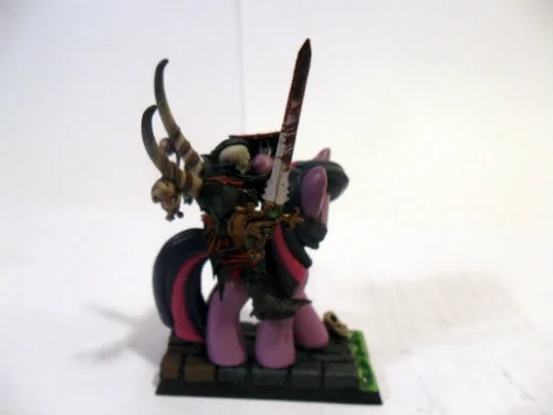 ai980.photobucket.com_albums_ae283_Skarsnikthelord_Figures_SAM_3421.webp