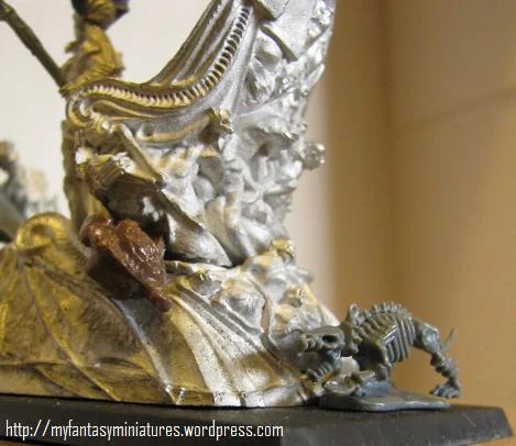 amyfantasyminiatures.files.wordpress.com_2010_08_vampire_queen_conversion_details_2.webp