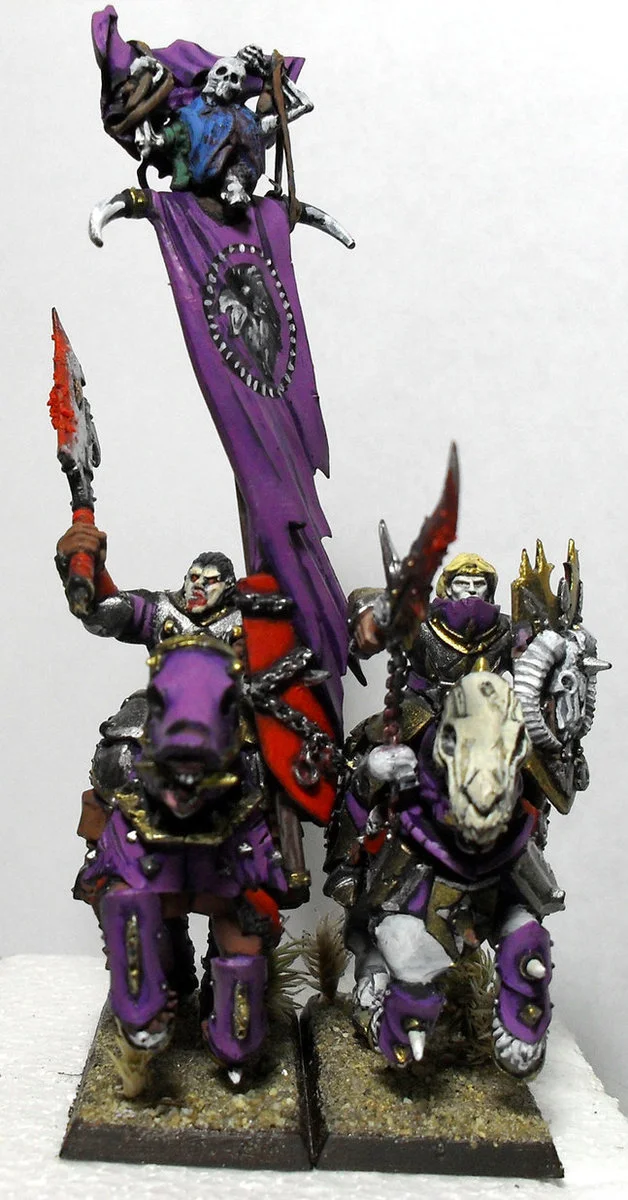 ath02.deviantart.net_fs71_PRE_f_2010_227_8_8_Blood_Knight_C_S_Bearer_02_by_rjrflocas.webp