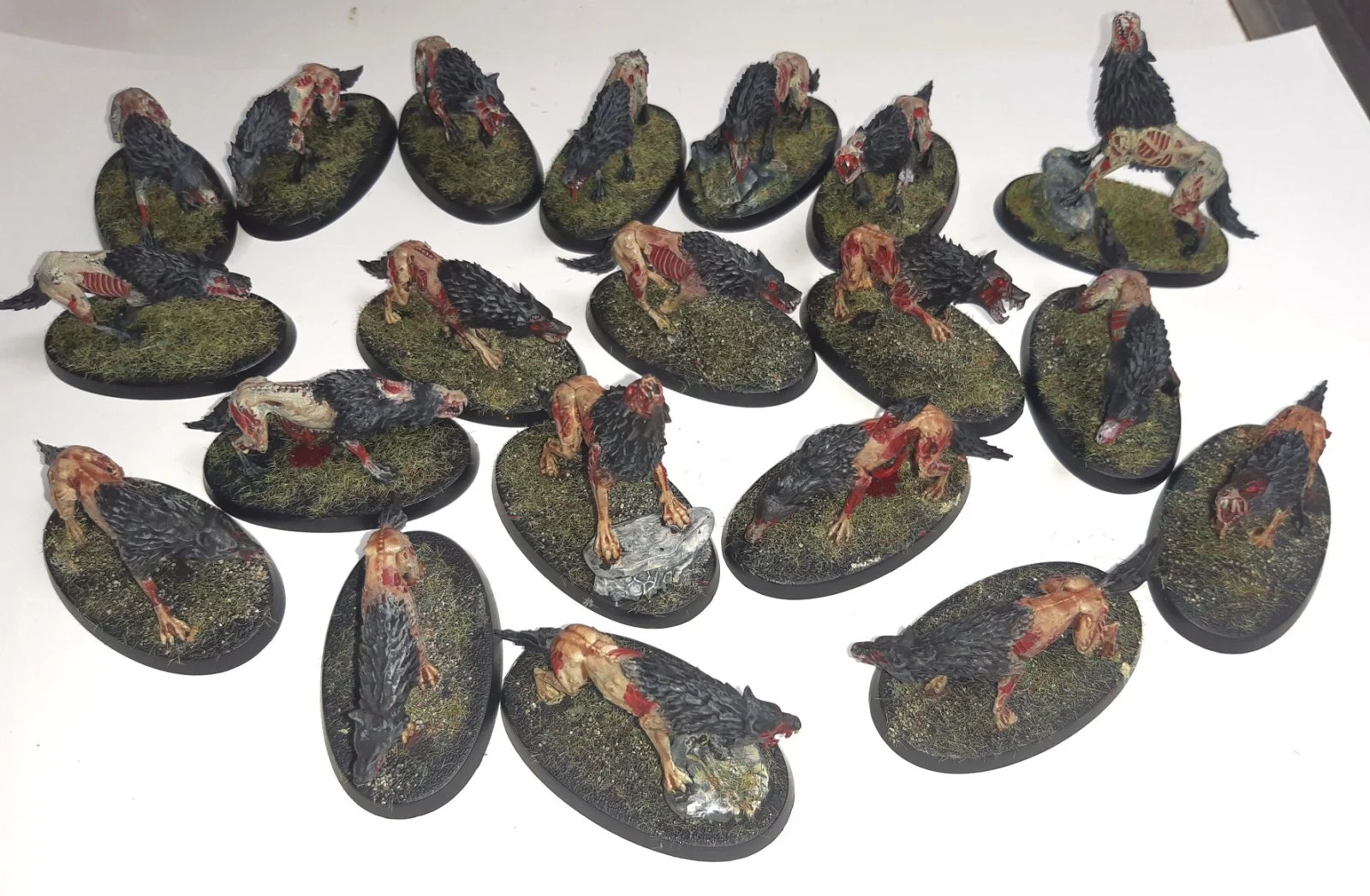 Unas_The Pack_1.jpg
